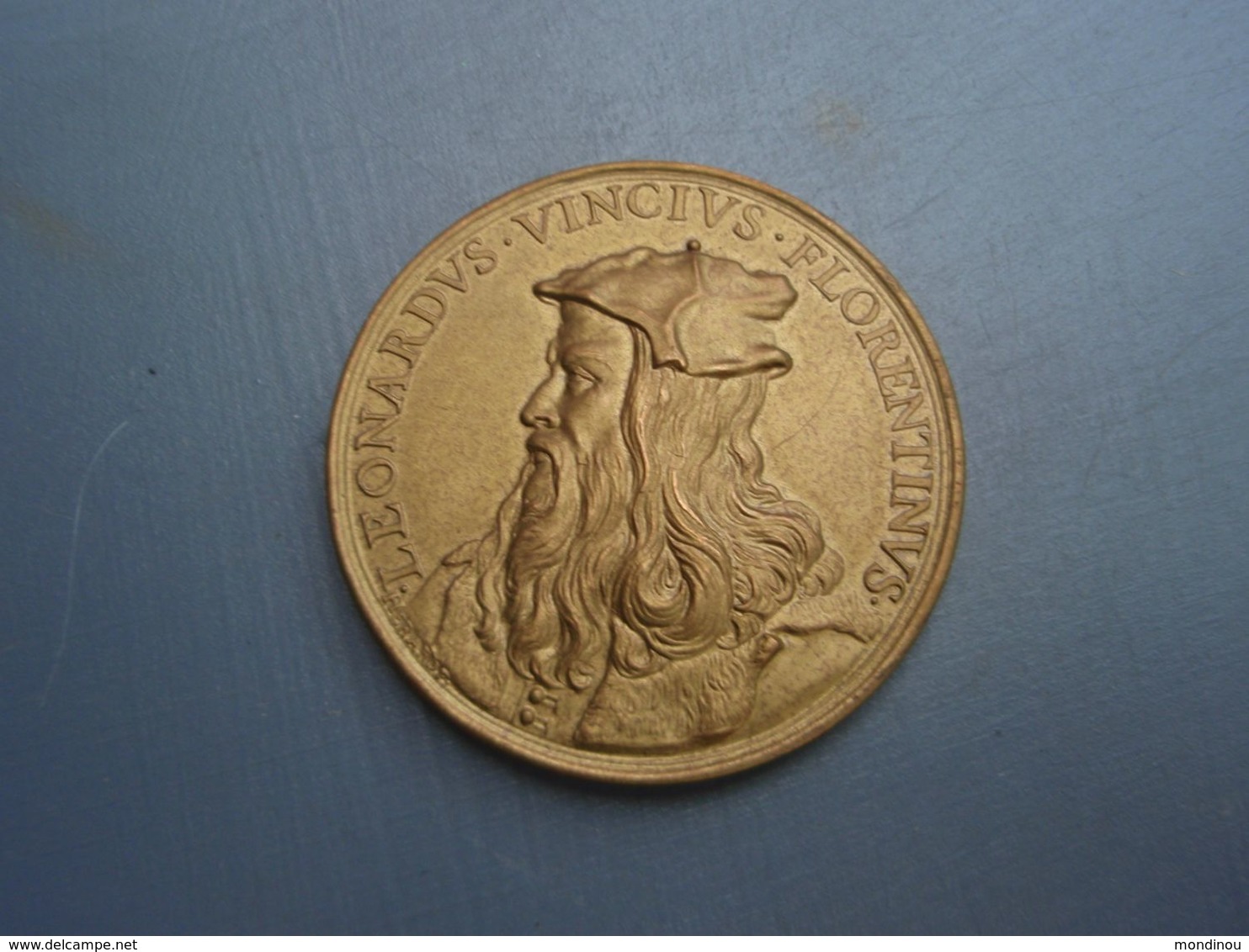 Médaille LEONARD DE VINCI -  FLORENTINVS  SCRIBIT QVAM SVSCITAT ARTEM  HERARD F - Autres & Non Classés