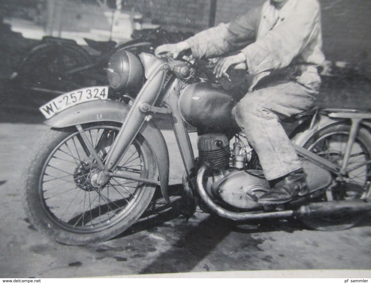 2. Weltkrieg Echtfoto Um 1940 Wehrmacht Soldat Auf Einem Motorrad Kennzeichen WL - 257324 - War, Military