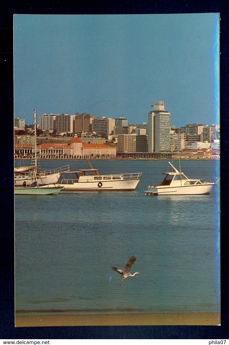 Vista Parcial Da Cidade De Luanda / Postcard Not Circulated - Angola