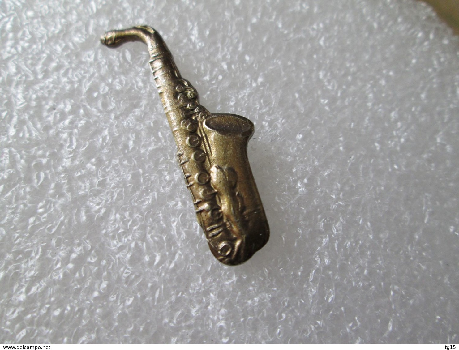 PIN'S   SAXOPHONE  MUSIQUE - Musique