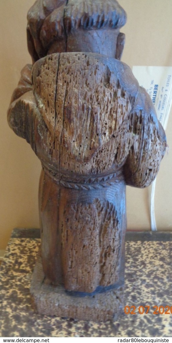 Moine Buveur De Bière.statue En Bois.hauteur.37 Cm. - Madera