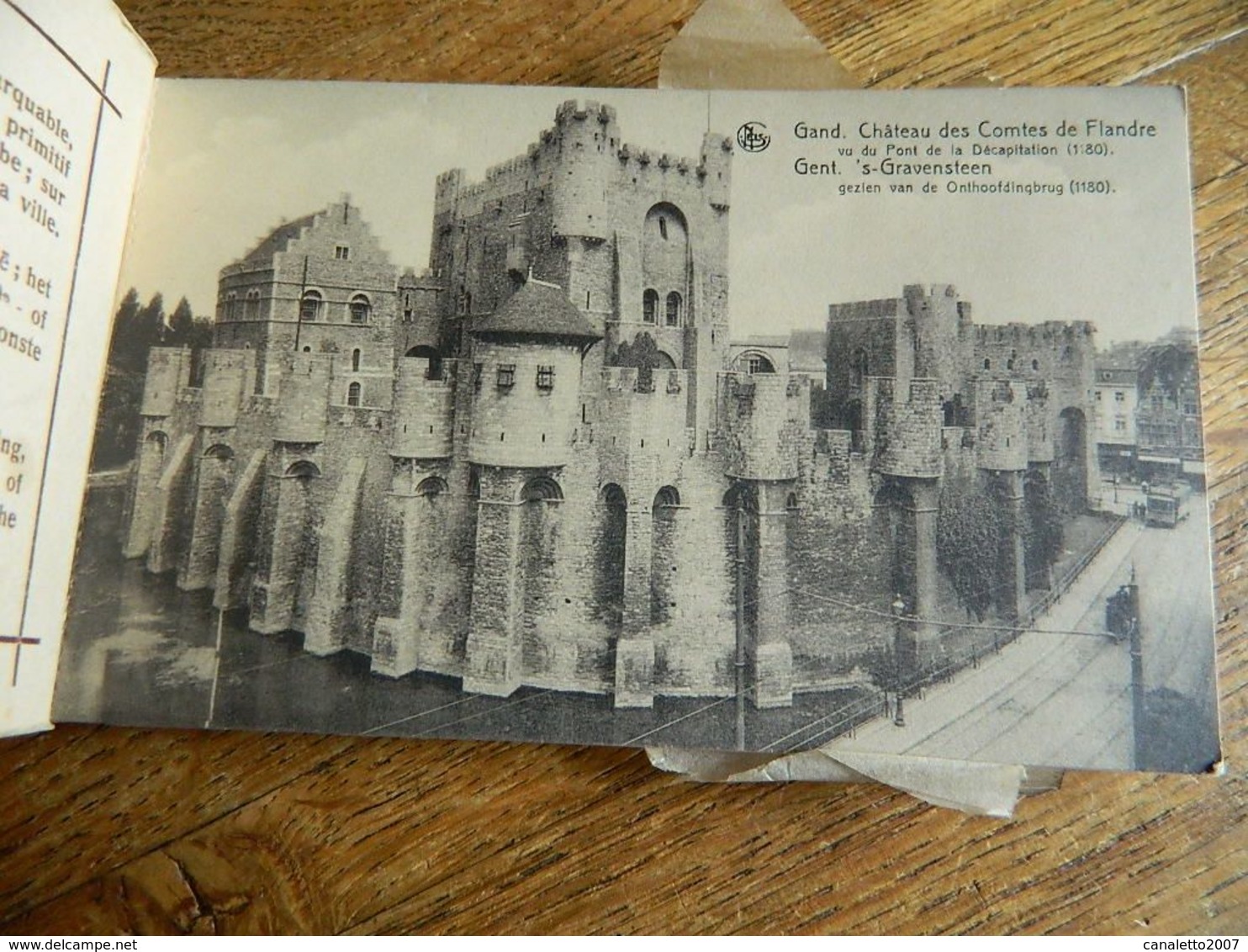 GAND: TRES BEAU CARNET DE 30 CARTES POSTALES DU CHATEAU DES COMTES DE FLANDRES - Gent