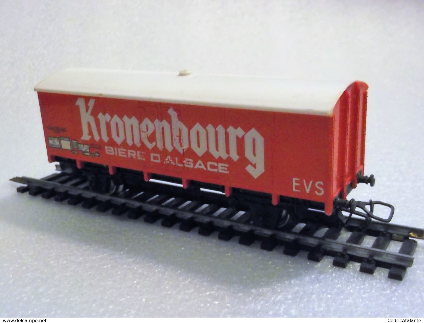 Wagon Couvert Kronenbourg SNCF / Jouef 6260 1:87/HO - Coches De Mercancía