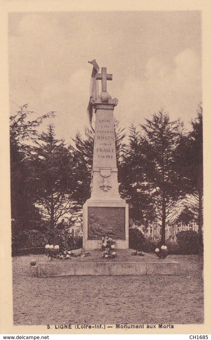 LIGNE (44) Monuments Aux Morts - Ligné