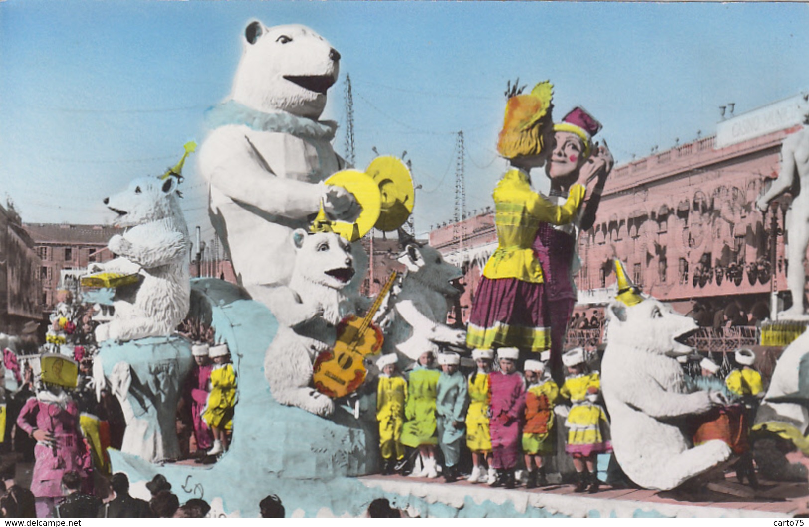 Fêtes - Carnaval - Char Défilé - OUrs Polaire - Musique Orchestre Danse - Nice - Karneval - Fasching