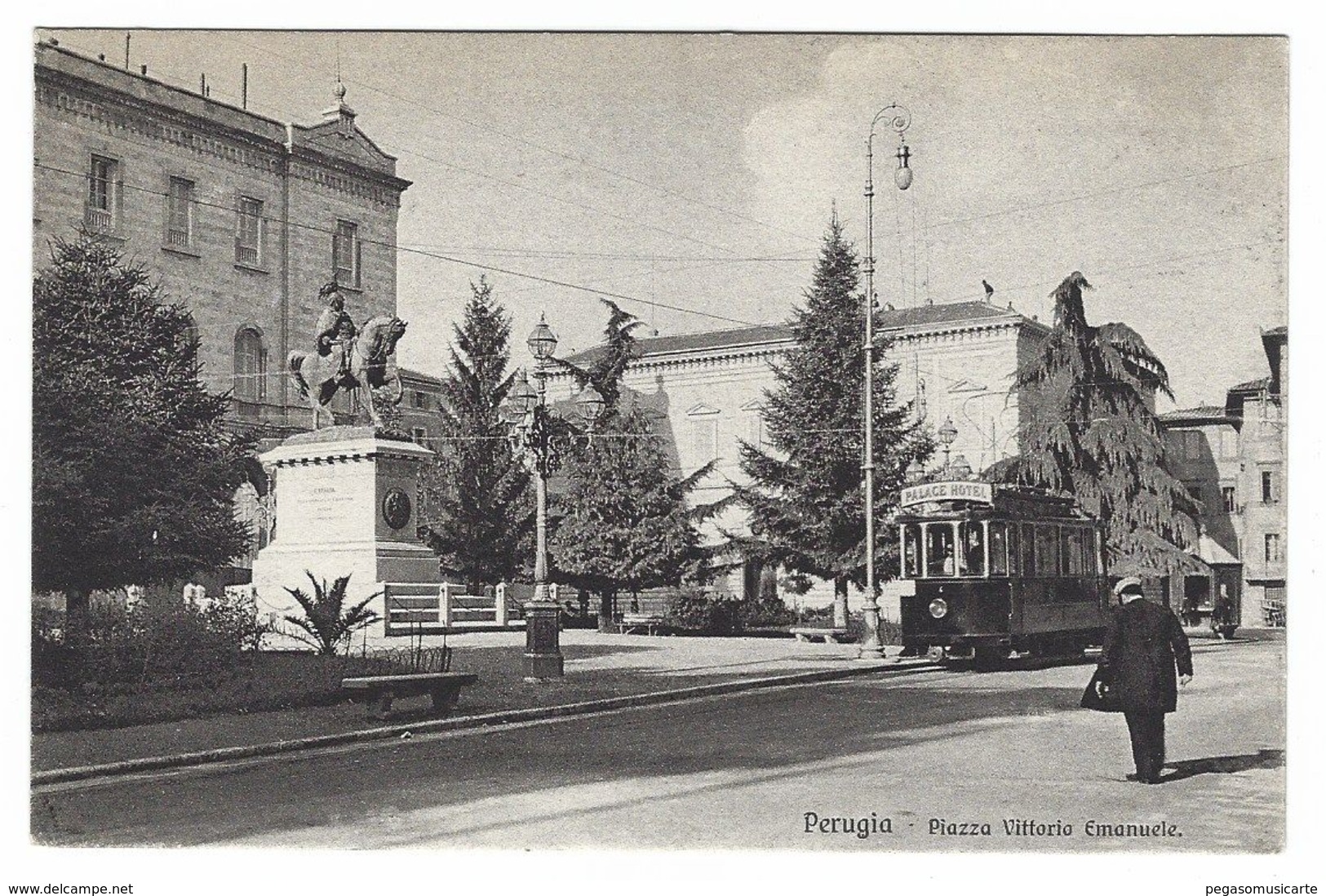 CLA142 - PERUGIA PIAZZA VITTORIO EMANUELE ANIMATA TRAM PALACE HOTEL 1910 CIRCA - Perugia