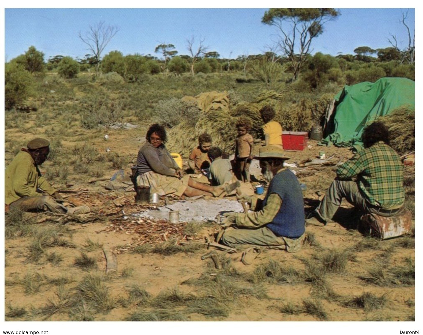 (B 6) Australia - Aboriginal Family - Aborigènes