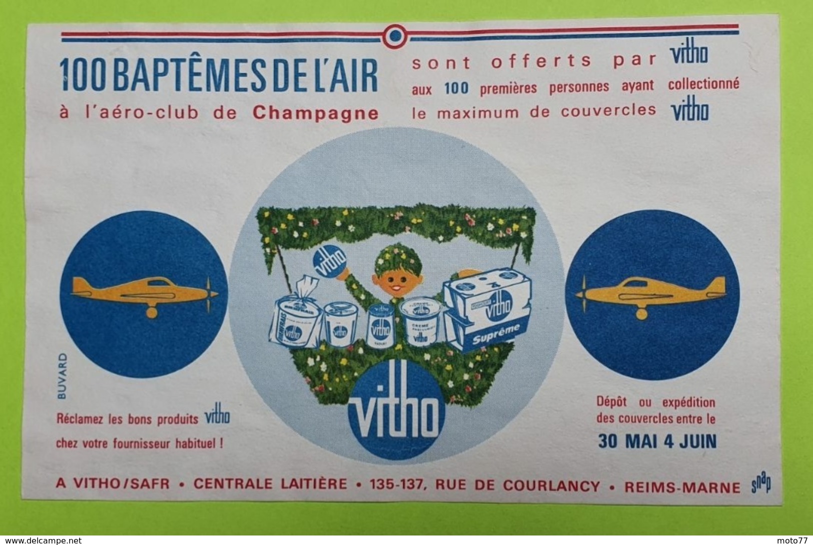 Buvard - VITHO Baptême De L'air Offert Couvercles - Etat D'usage Gondolé : Voir Photos-21x13.5 Environ-Année 1950 /93 - Milchprodukte