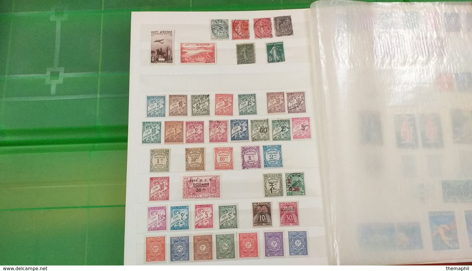 lot n° TH 462  ALGERIE un beau classeur anciens timbres neufs xx ou obl.