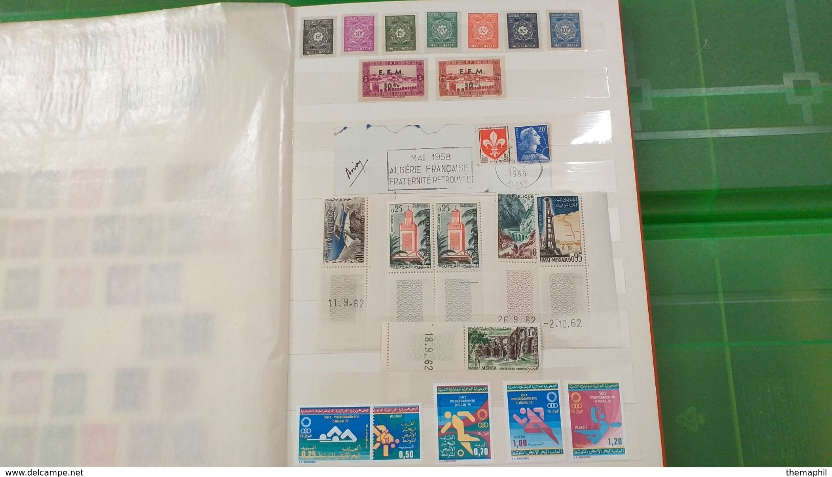 lot n° TH 462  ALGERIE un beau classeur anciens timbres neufs xx ou obl.