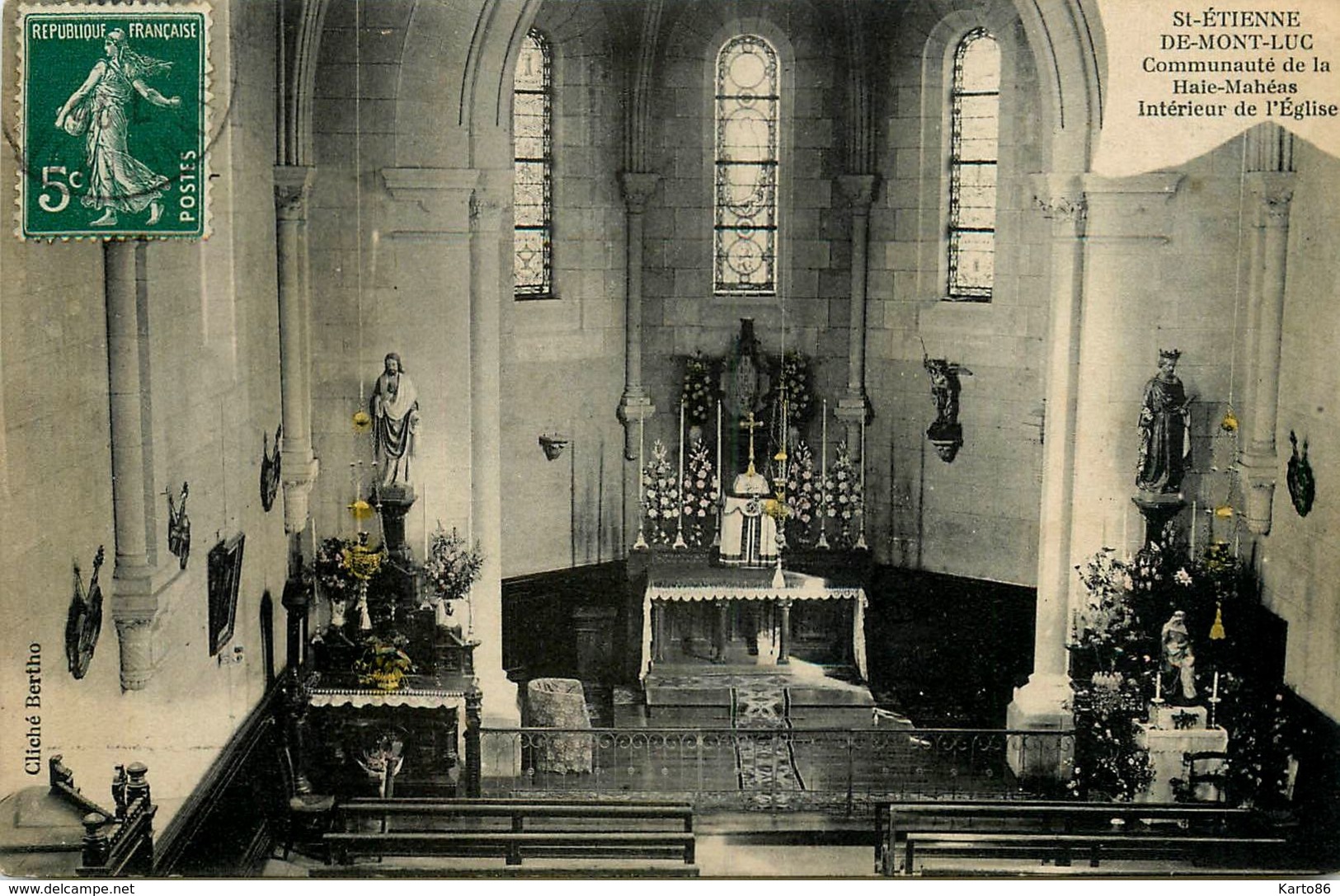 St Etienne De Montluc * La Haie Mahéas * Communauté * Intérieur De L'église - Saint Etienne De Montluc