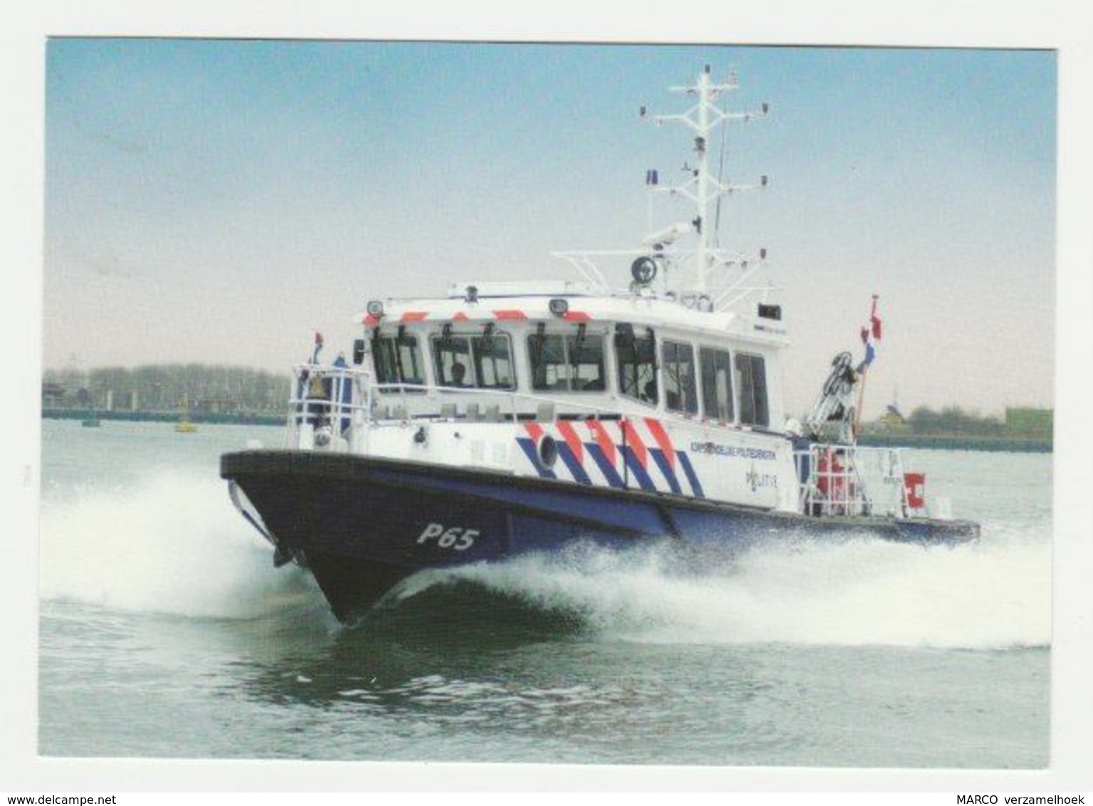 Ansichtkaart-postcard Waterpolitie P65 - Police