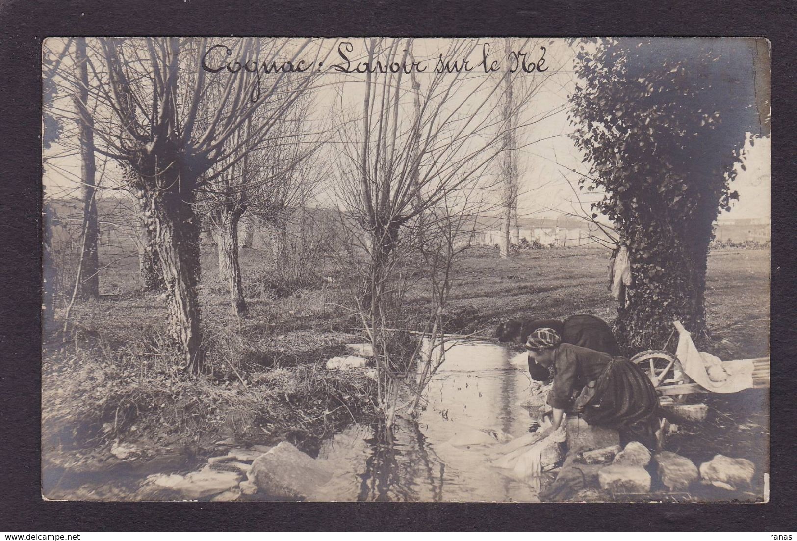 CPA Charente 16 Cognac Carte Photo Circulé Métier Laveuses - Cognac