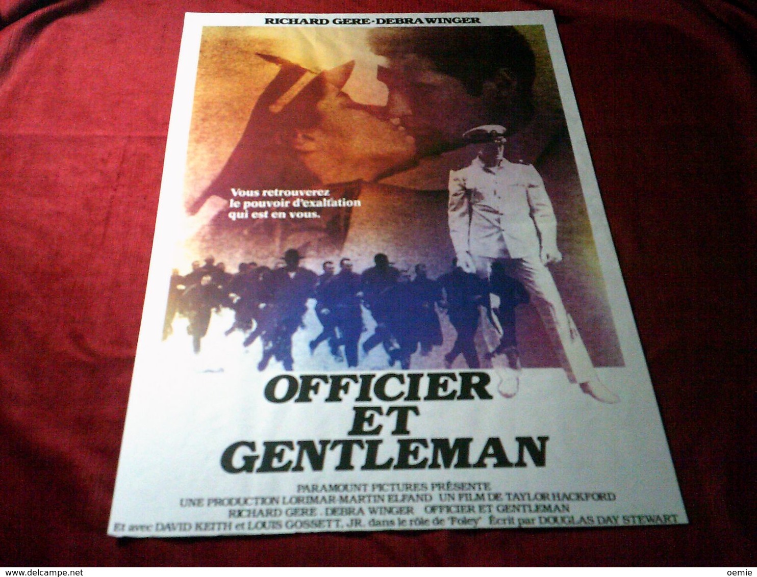 OFFICIER ET GENTLEMAN   AVEC  RICHARD GERE ET DEBRA WINGER - Affiches & Posters