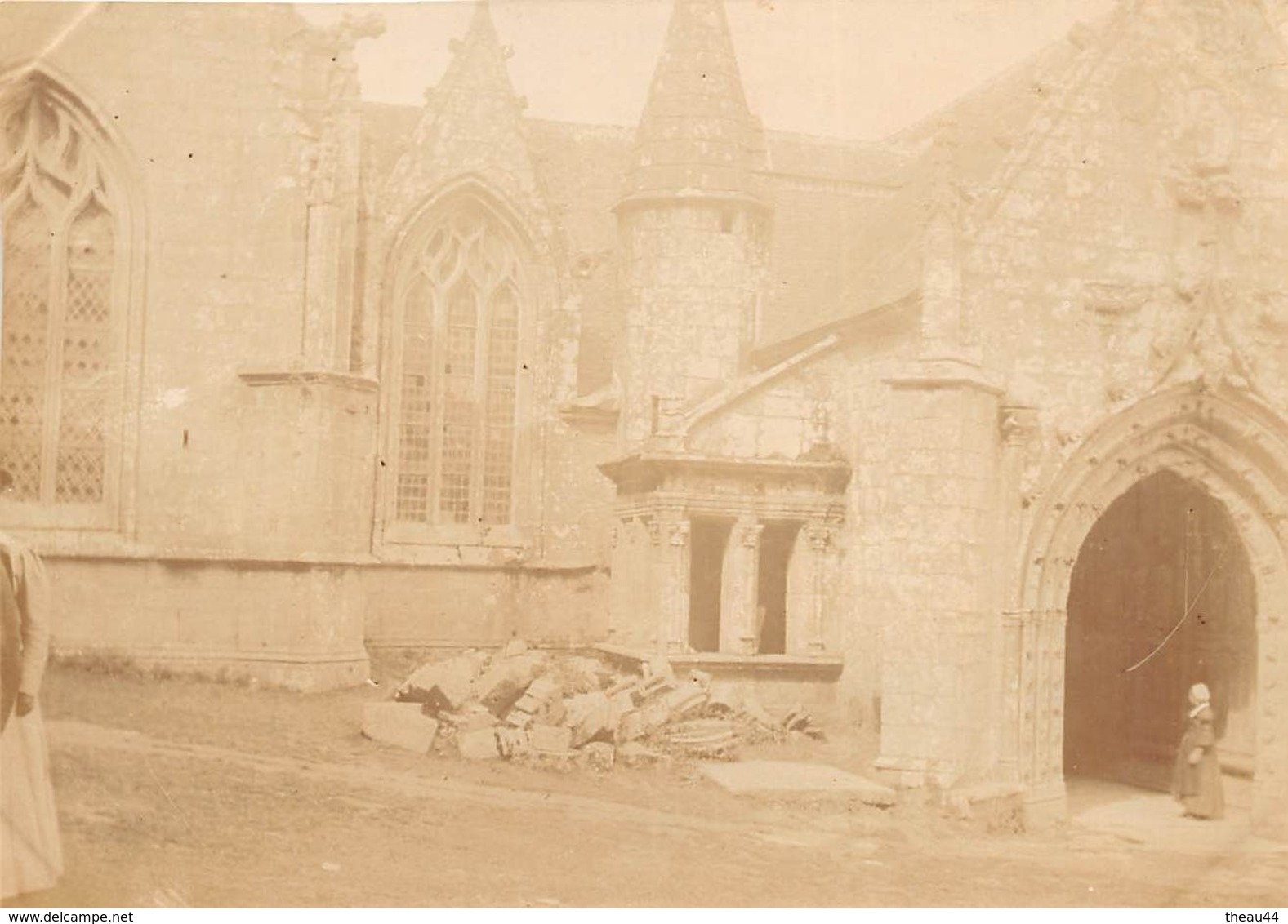 PLONEVEZ-du-FAOU  -  Cliché Albuminé  -  L'Eglise De SAINT-HERBOT Vers 1900   -   Voir Description - Plonevez-du-Faou