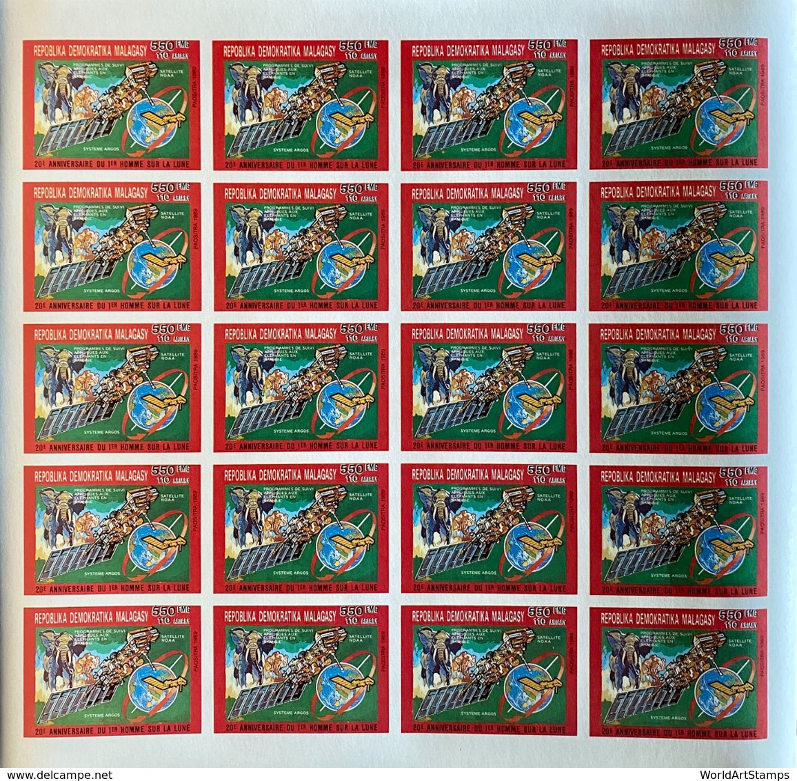 Full Sheets Of Stamps Complete Set First Man On Moon Anniversary / Timbres Espace Feuilles Completes - Collections