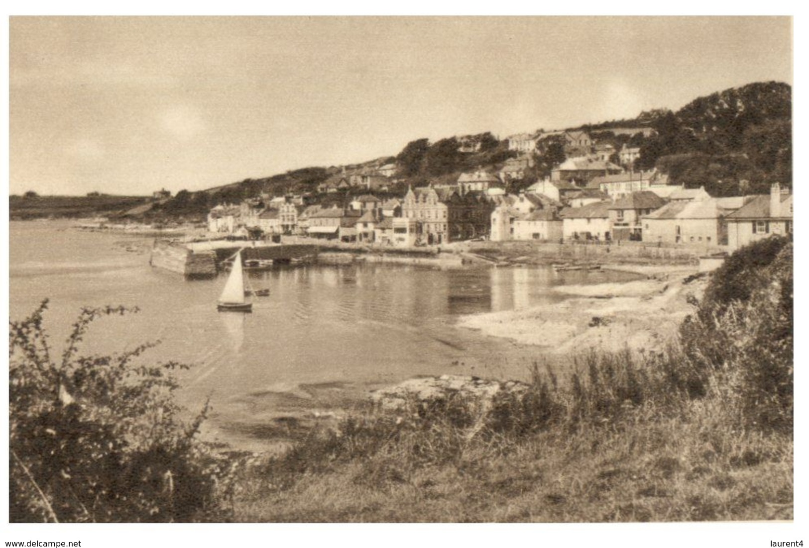 (B 19) Older Postcard - UK - Falmouth - Falmouth