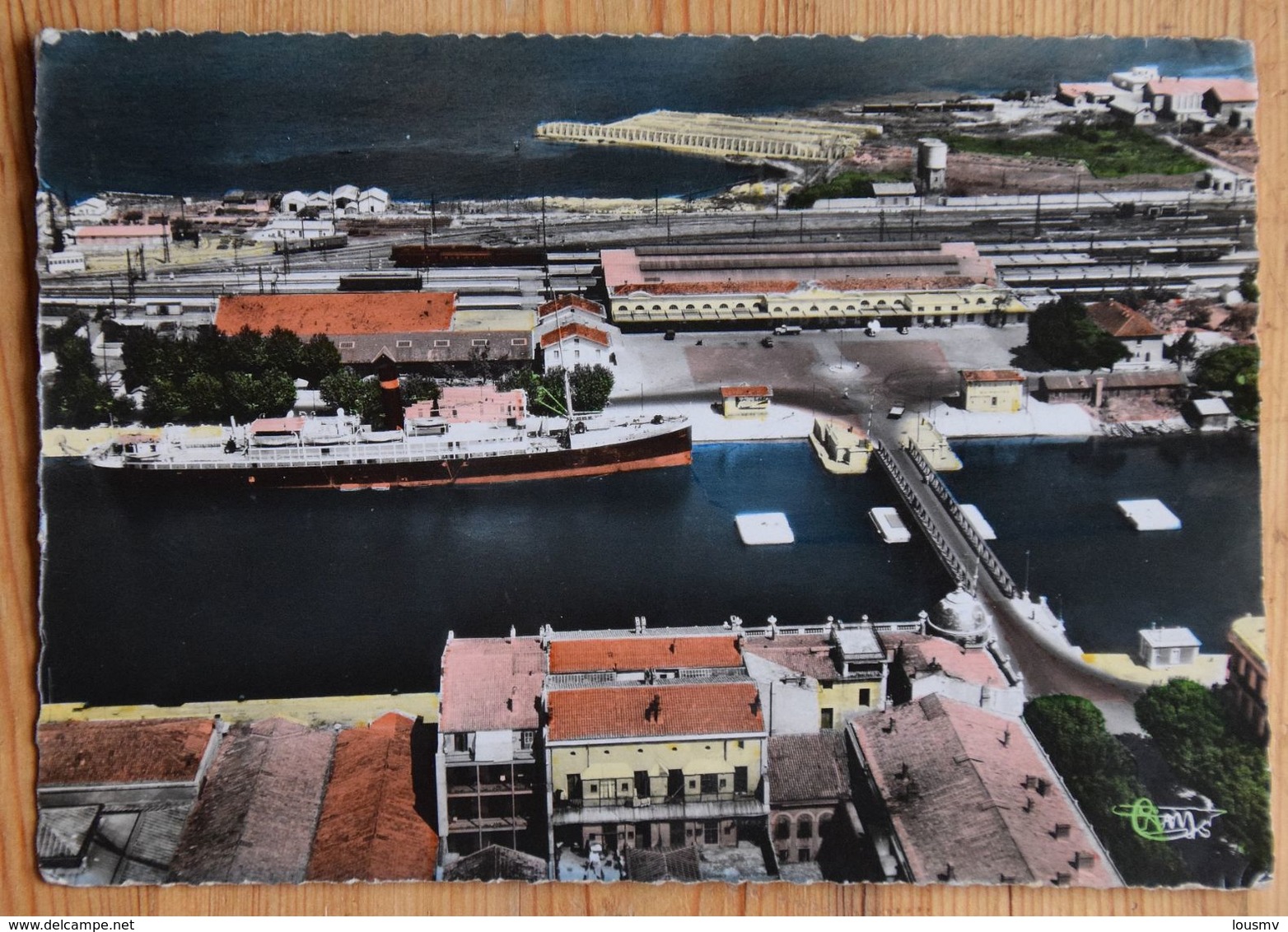 34 : Sète - Vue Aérienne - Gare Des Voyageurs - Bateau école Général-L'Épine - CPSM Format CPM Colorisée - (n°18017) - Sete (Cette)