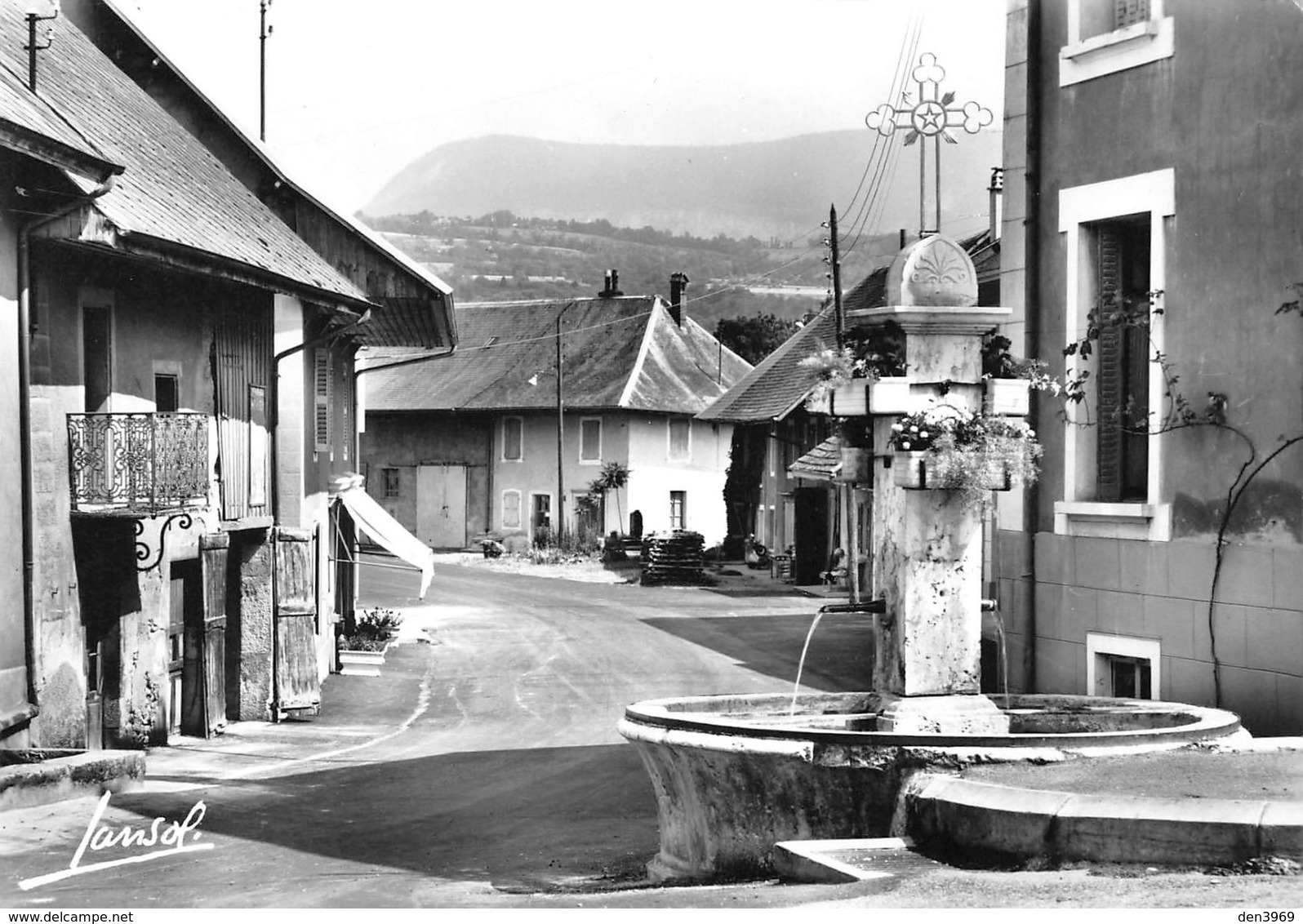 ALBENS - Vieille Fontaine Et Quartier D'Albens - Photo Jansol - Tirage D'éditeur N&B Non Dentelé - Albens