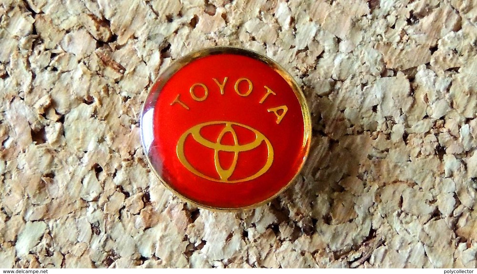 Pin's TOYOTA Logo Rond Diamètre 16mm - époxy - Fabricant Inconnu - Toyota