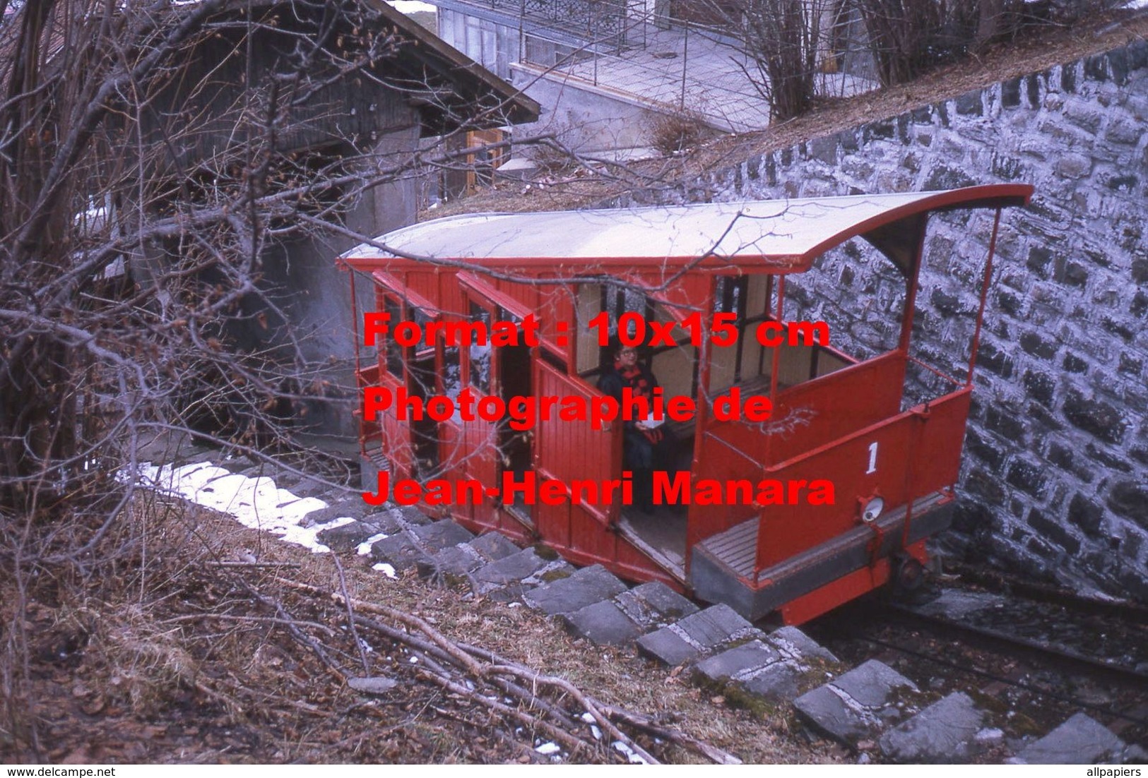 Reproduction Photographie Du Funiculaire N°1 De Terace à Engelberg En Suisse En 1972 - Otros & Sin Clasificación