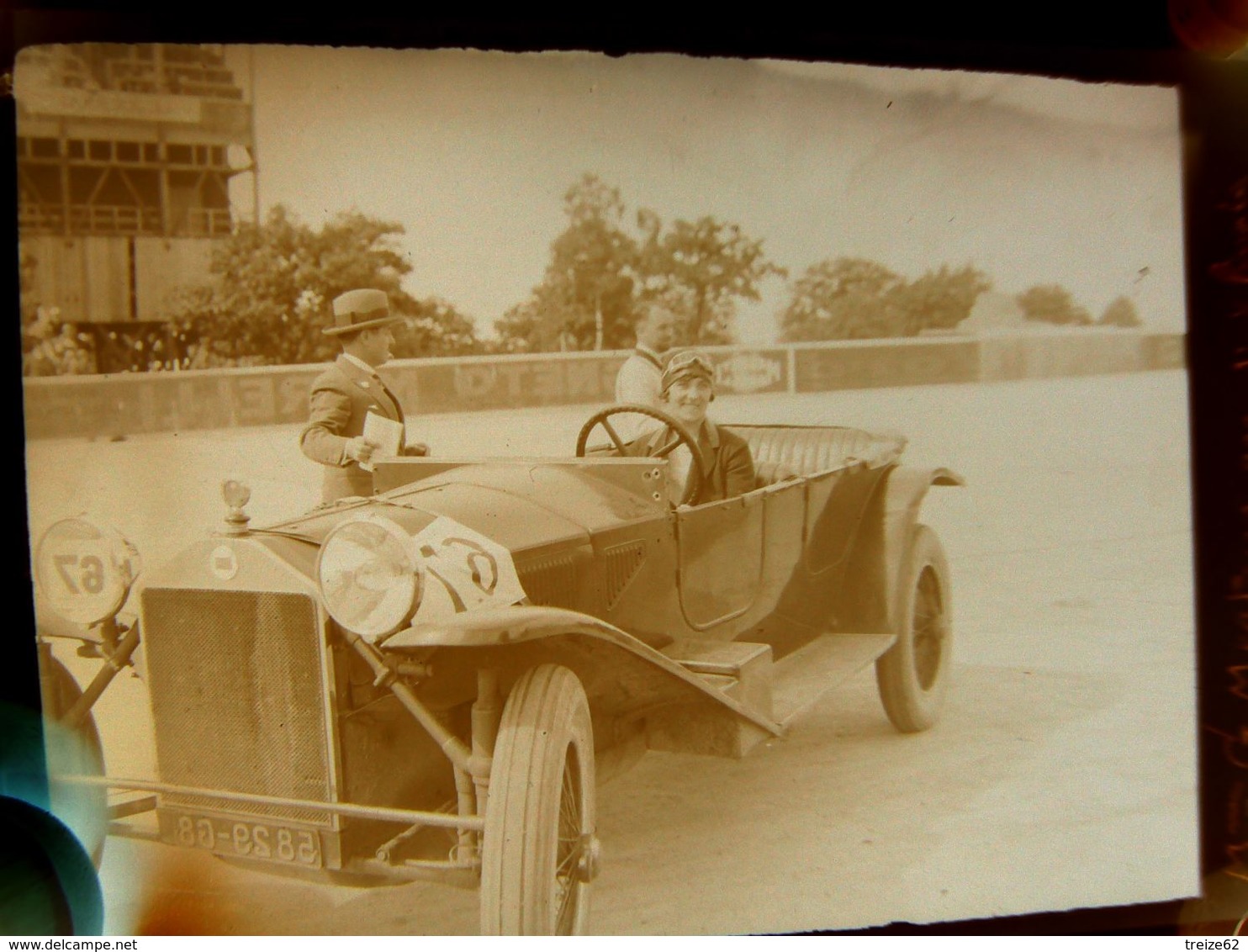 Négatif Souple Photographie Mme G. MERTENS Gagnante De La 3ème 1/2  Finale  Pilote Automobile à MONTLHERY En  1927 - Cars