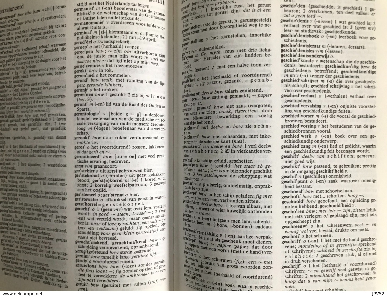 (322) Kramers Woordenboek Nederlands -1192p. - Wörterbücher