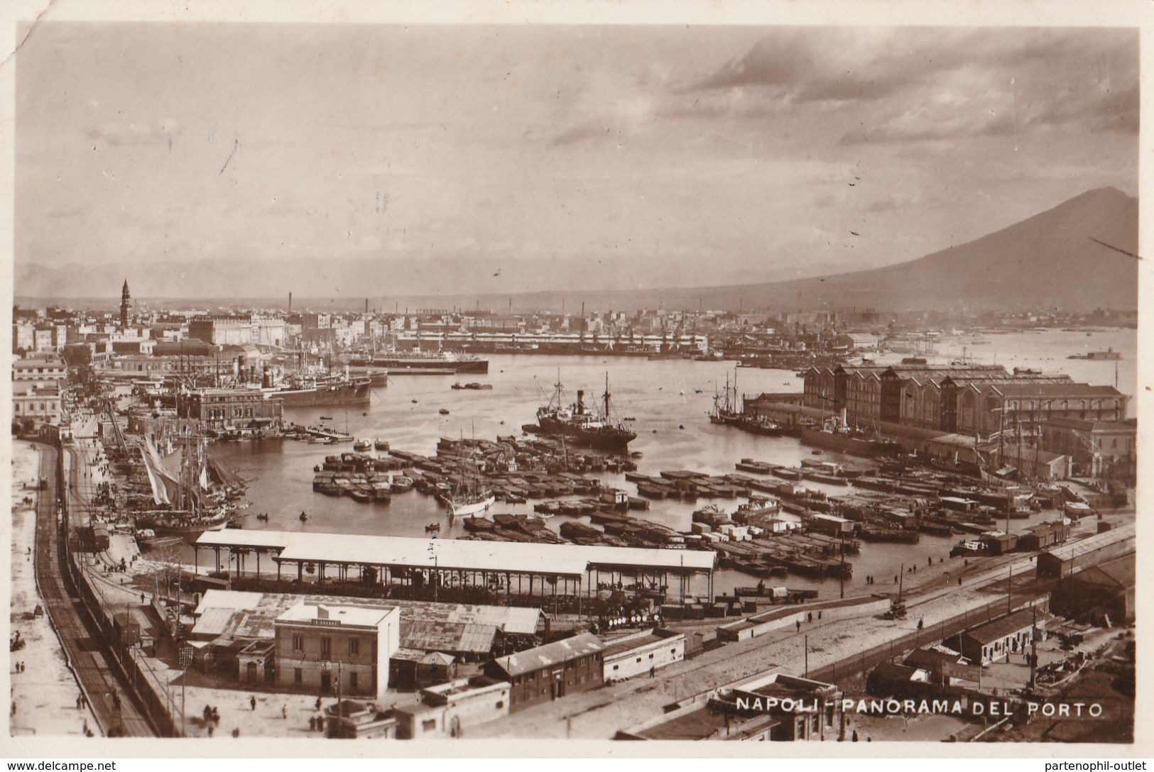 Cartolina - Postcard /  Viaggiata - Sent / Napoli,  Panorama Del Porto - Napoli (Napels)