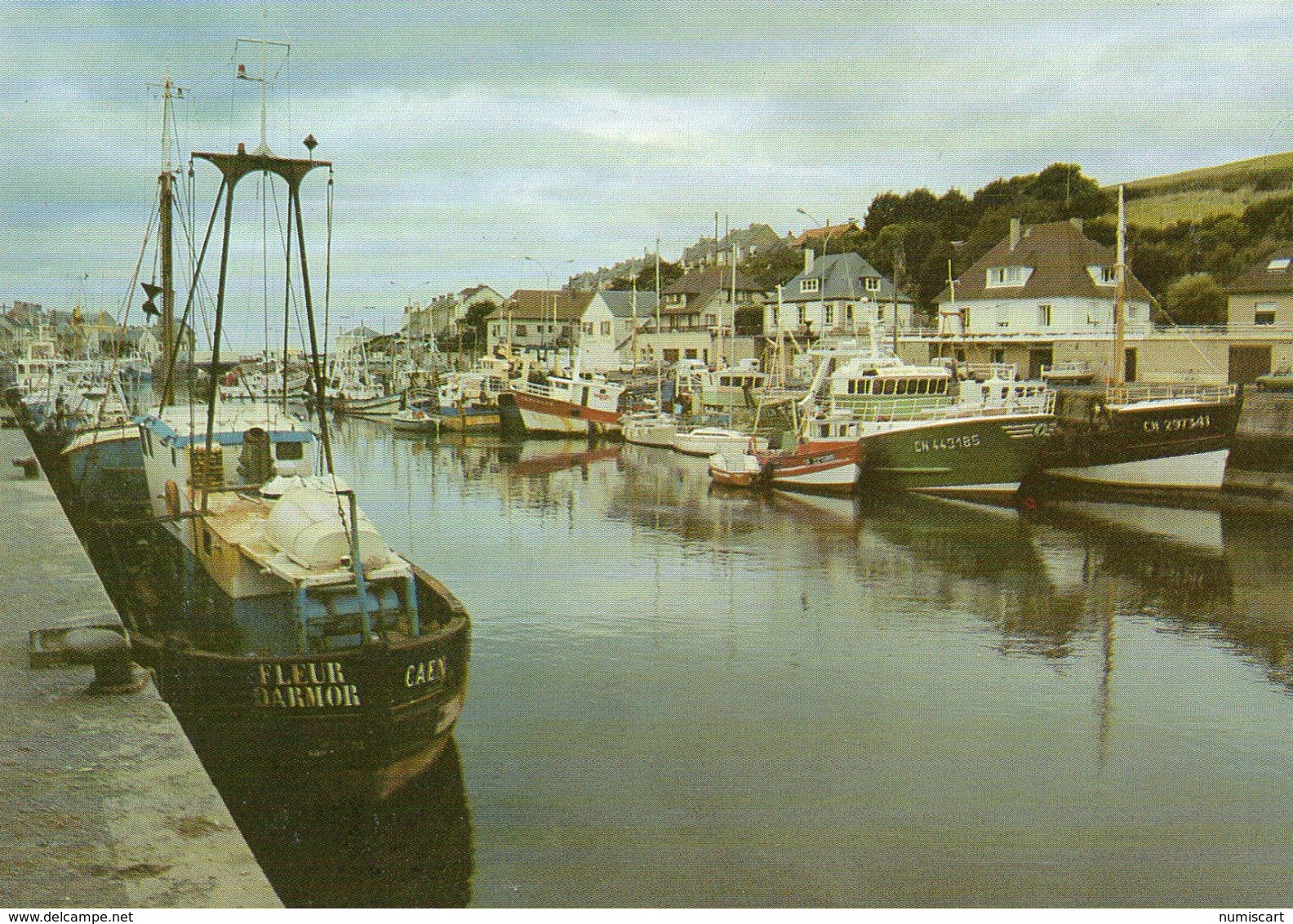 Port-en-Bessin Le Port De Pêche Bateaux De Pêche - Port-en-Bessin-Huppain