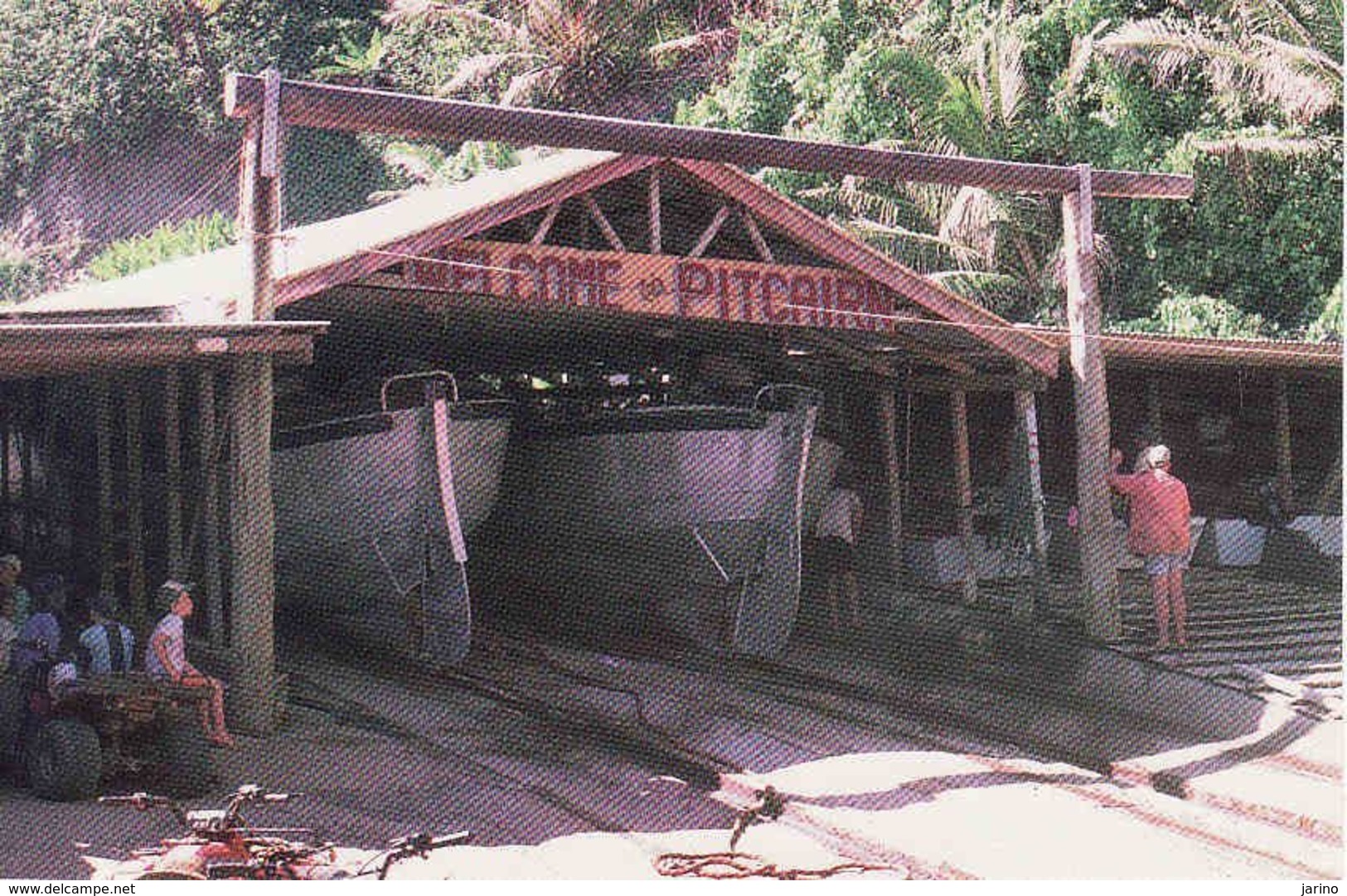 Pitcairn Islands, The Boat Shed At The Landing In Bounty Bay, Unused - Pitcairn