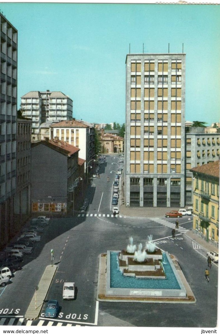 BUSTO ARSIZIO (MILANO) - Piazza Garibaldi - Fontana Del Centenario - Busto Arsizio