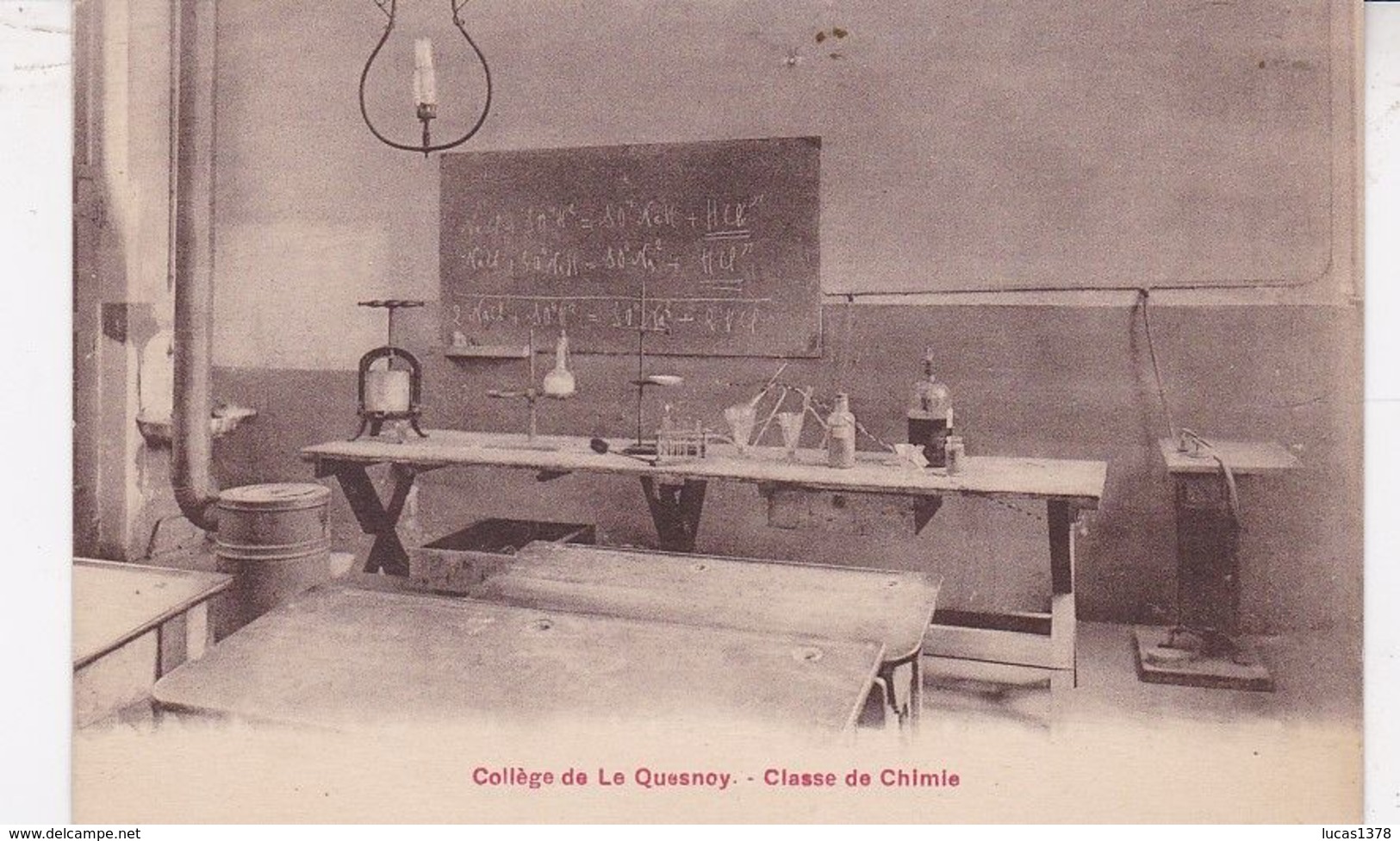 59 / COLLEGE DE LE QUESNOY / CLASSE DE CHIMIE - Le Quesnoy