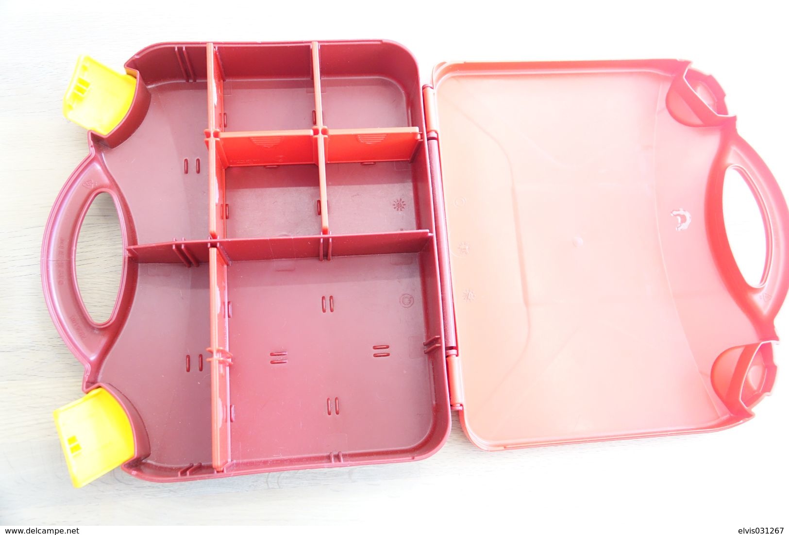 LEGO - 759528c03 - Storage Case With Rounded Corners And Red Lid, Yellow Latches - Original Lego 2015 - Vintage - Catalogi