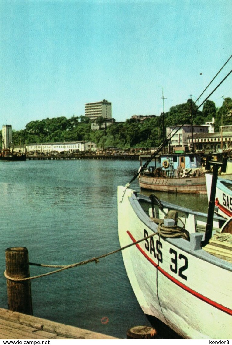 Sassnitz. Blick Zum Rügenhotel - Sassnitz