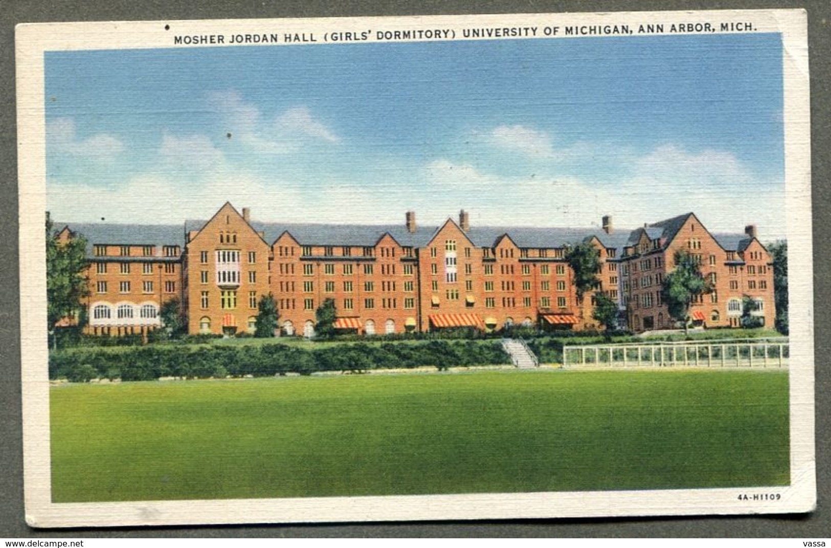 Michigan - Mosher Jordan Hall ( Girls' Dormitory) University Of Michigan . USA - Ann Arbor