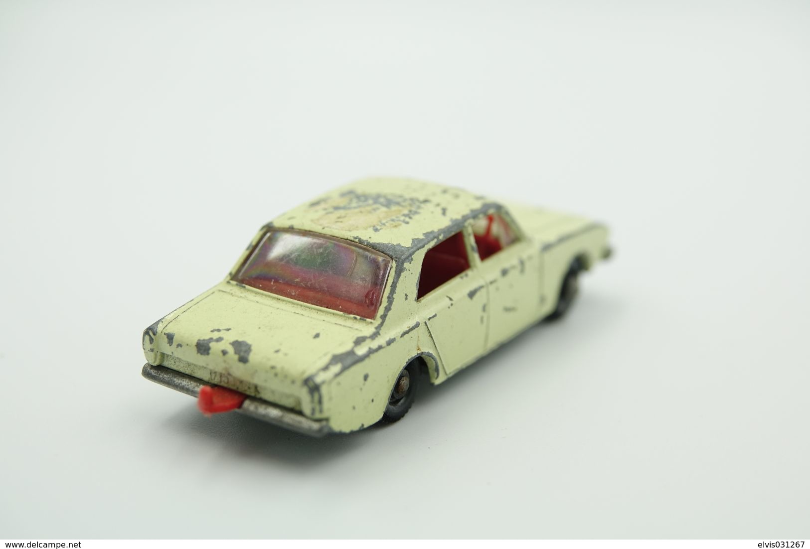 Matchbox Lesney 45B2 FORD CORSAIR - Regular Wheels, Issued 1965, Scale 1/64 - Matchbox (Lesney)