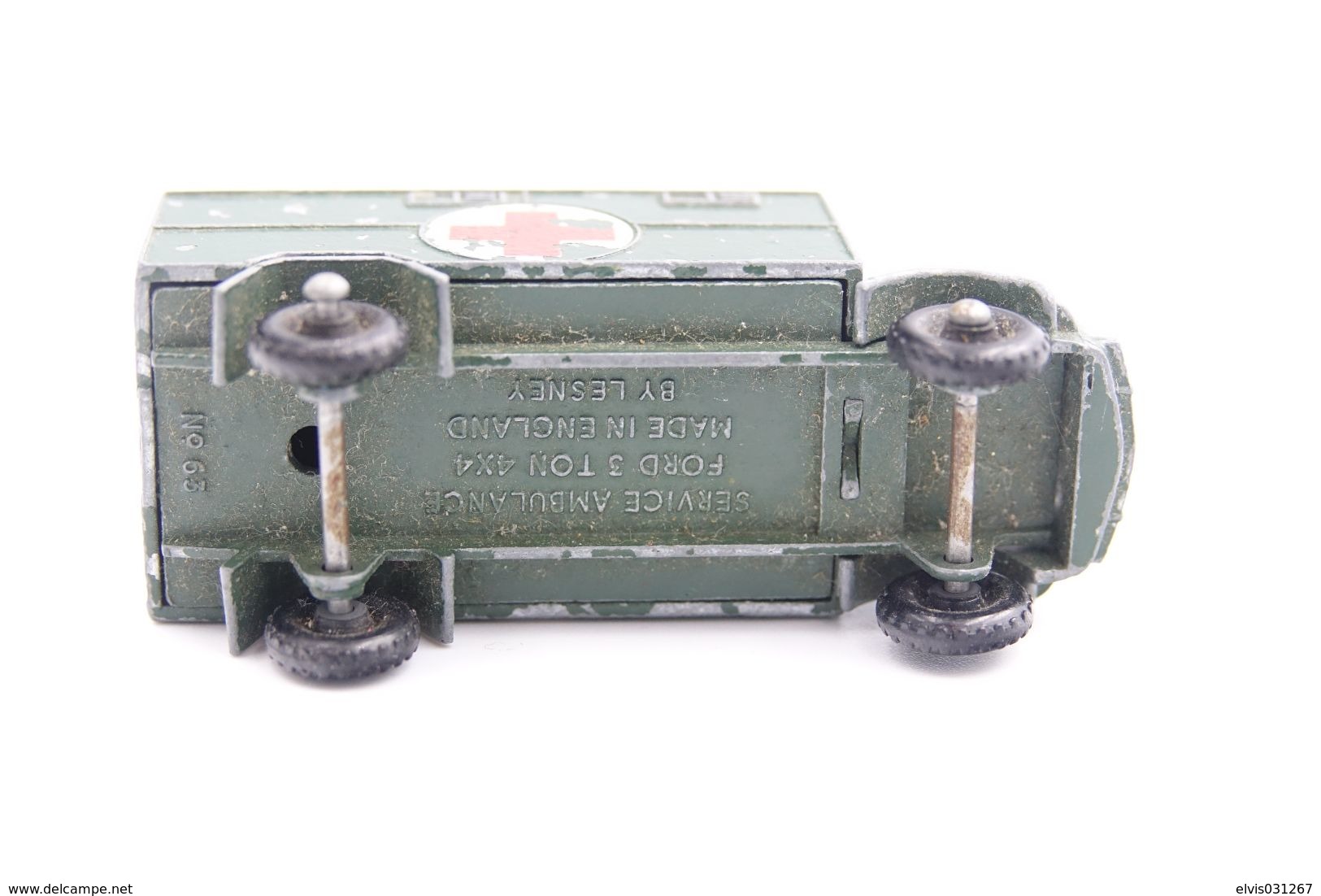 Matchbox Lesney 63A FORD SERVICE AMBULANCE - Regular Wheels, Issued 1959 - Matchbox (Lesney)