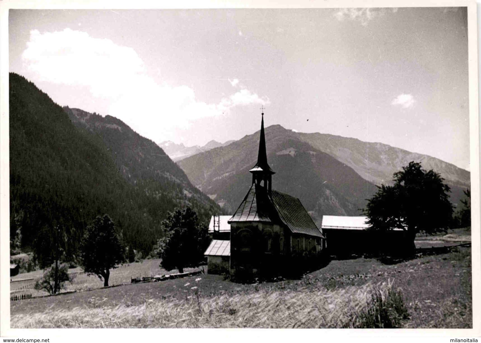 Kapelle St. Katharina Bei Truns Mit Blick Ins Somvixertal - Trun