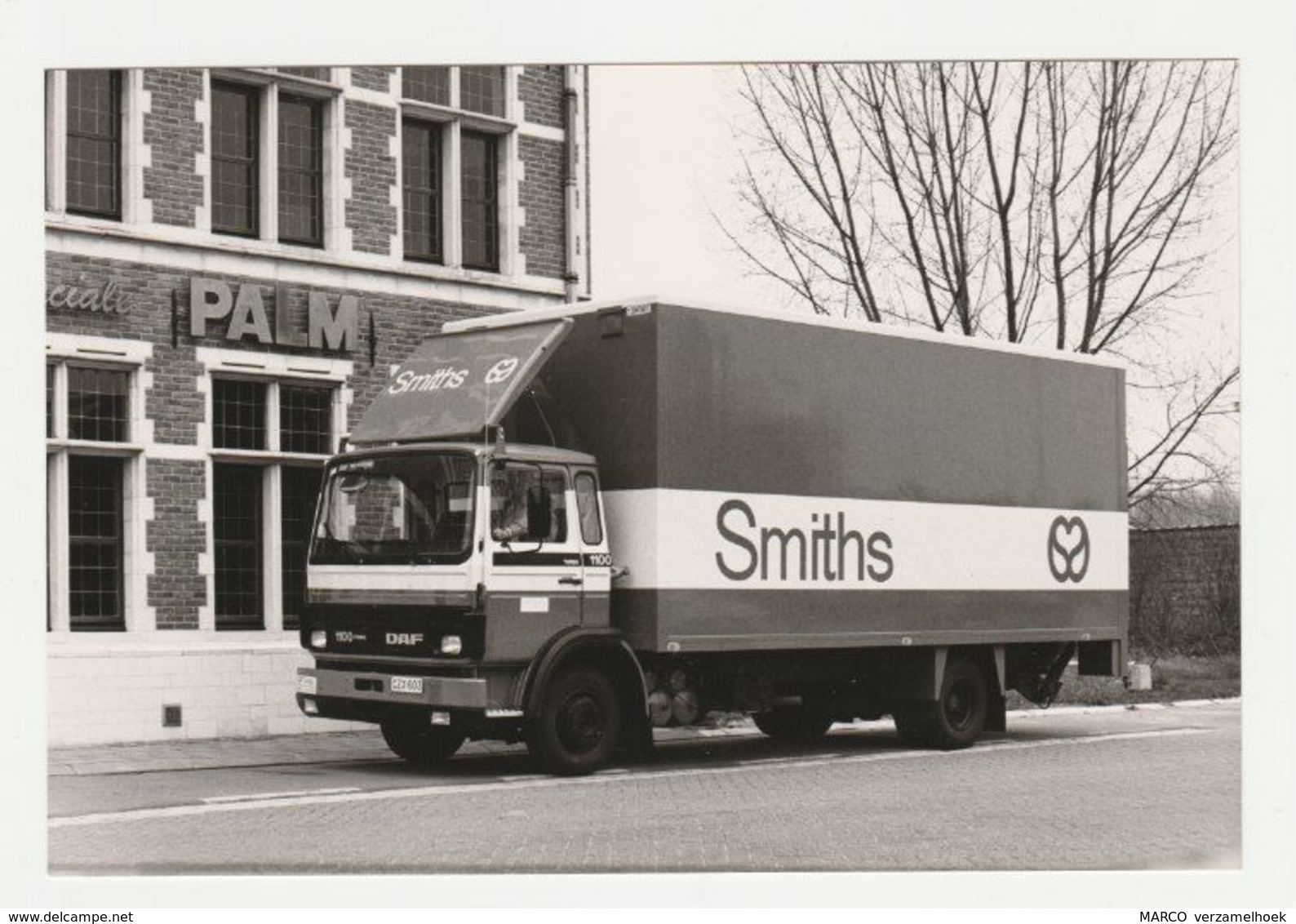 Persfoto: DAF Trucks Eindhoven DAF FA1100 Smiths Chips Belgium (B) - Camions