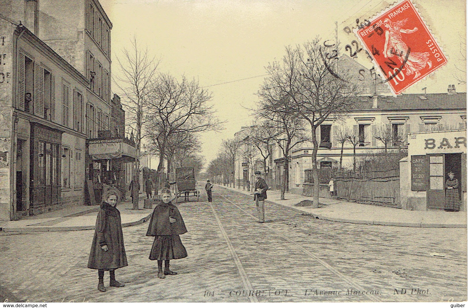 92 Courbevoie L'avenue Marceau N° 104 ND Phot. Animation Devant Le Bar  Voie De Tram - Courbevoie