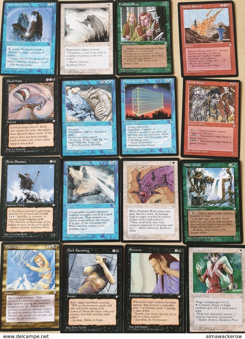 Accumulation of hundreds of MTG cards from different series, interesting opportunity starting at 0.99 Euro! See scans!