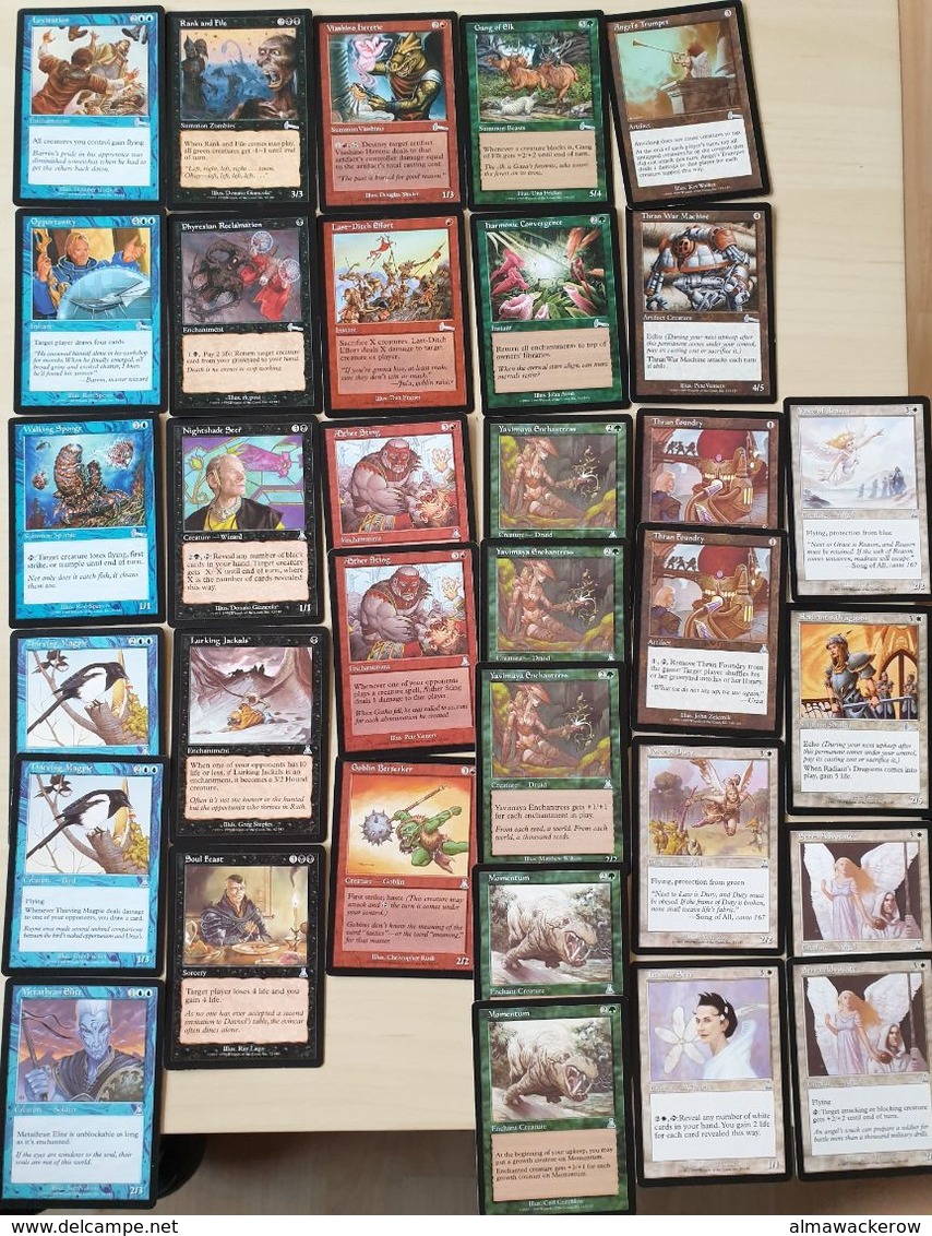 Accumulation of hundreds of MTG cards from different series, interesting opportunity starting at 0.99 Euro! See scans!