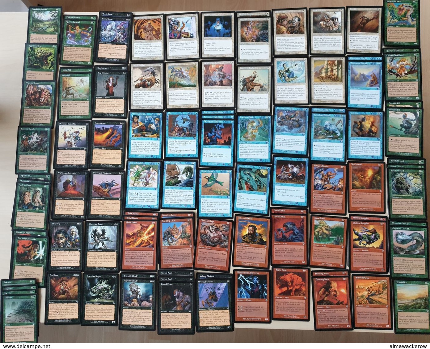 Accumulation of hundreds of MTG cards from different series, interesting opportunity starting at 0.99 Euro! See scans!