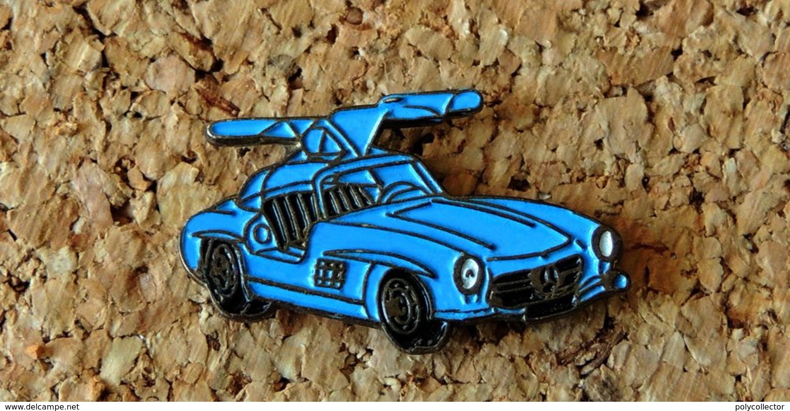 Pin's MERCEDES 300 SL Bleue Peint Cloisonné Fabricant CEC/ID PREMIER - Mercedes