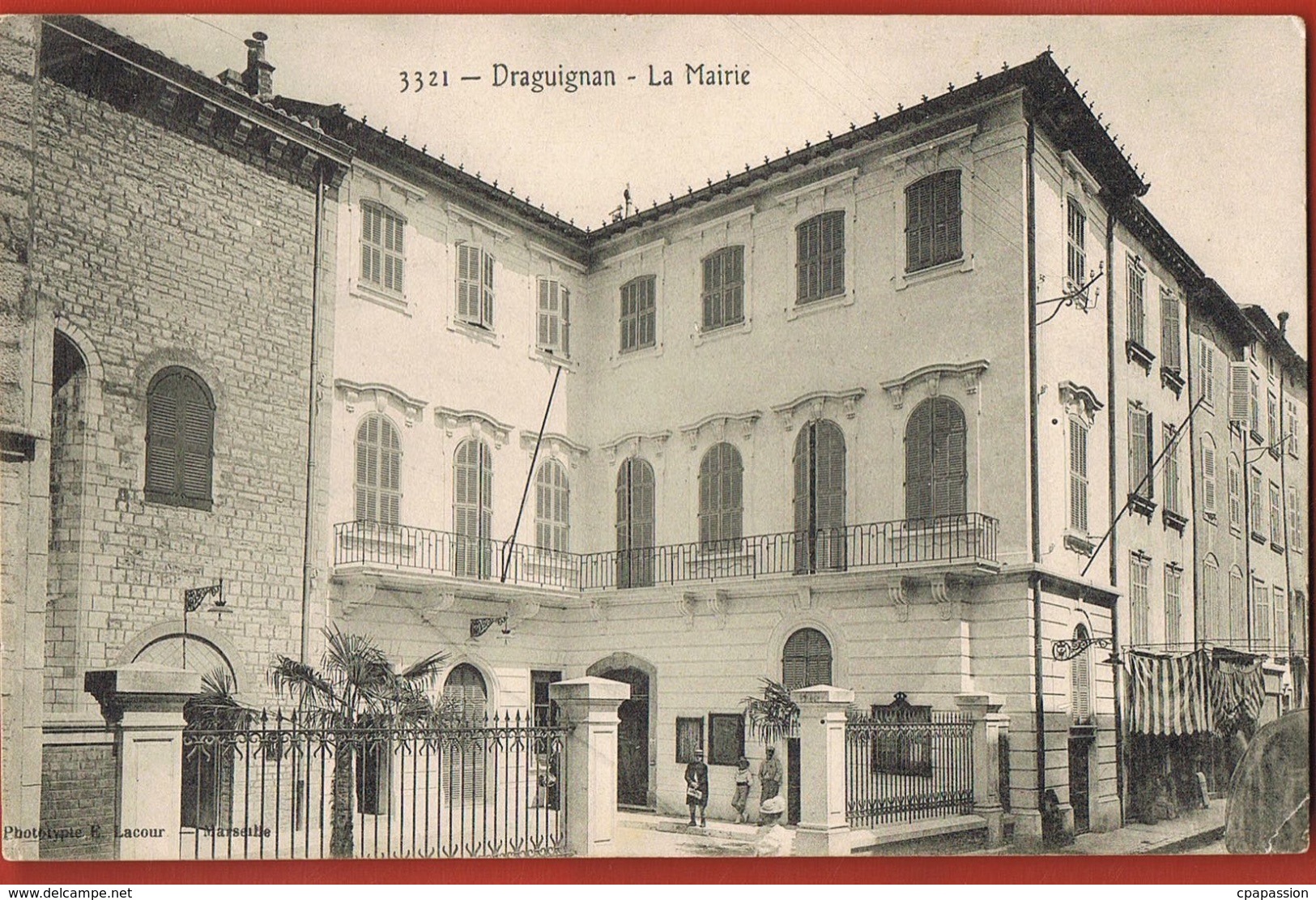 83- DRAGUIGNAN - La Mairie- Cpa écrite 1908-  -scans Recto Verso - Draguignan