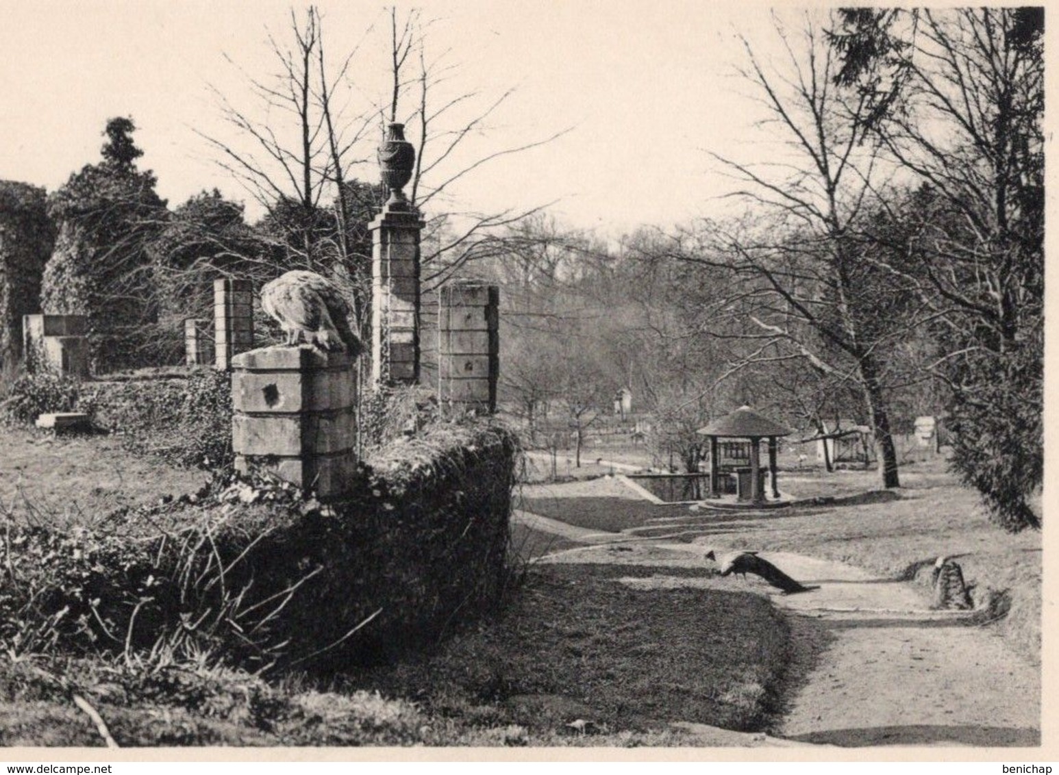 CPA NELS - MUSEE ROYAL DE MARIEMONT - RAMPE D'ACCES A LA COUR D'HONNEUR DE L'ANCIEN CHÂTEAU - NEUVE - NON AFRANCHIE. - Morlanwelz