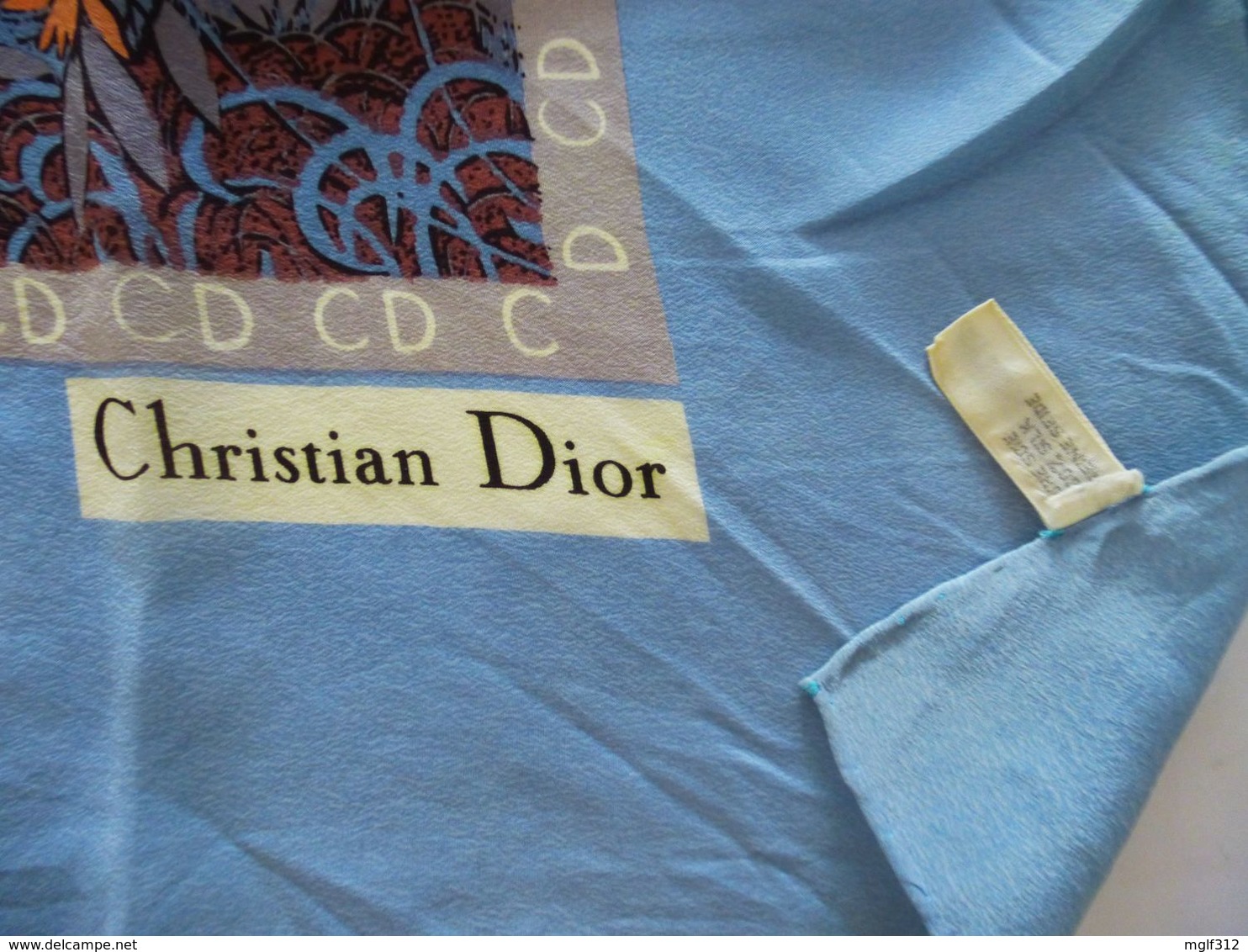 FOULARD - Carré De Soie  Christian DIOR - 75 X 75 Cm - Scarves