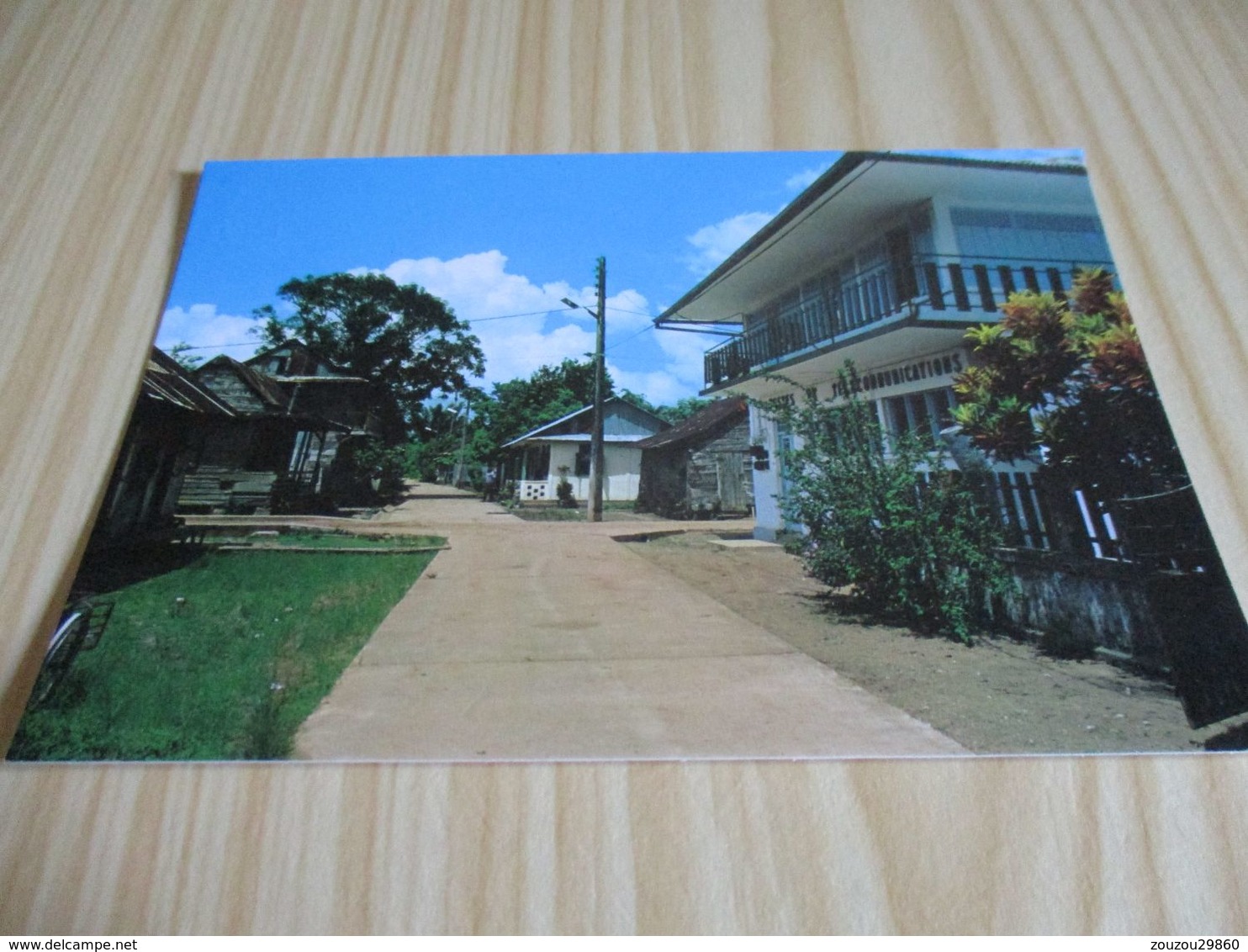 Régina (Guyane).Une Rue De La Commune. - Other & Unclassified