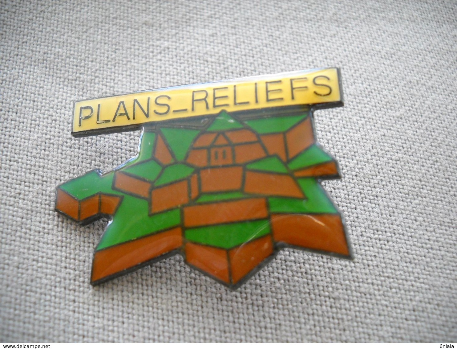 1659 Pin's Pins  Plans Reliefs - Administrations