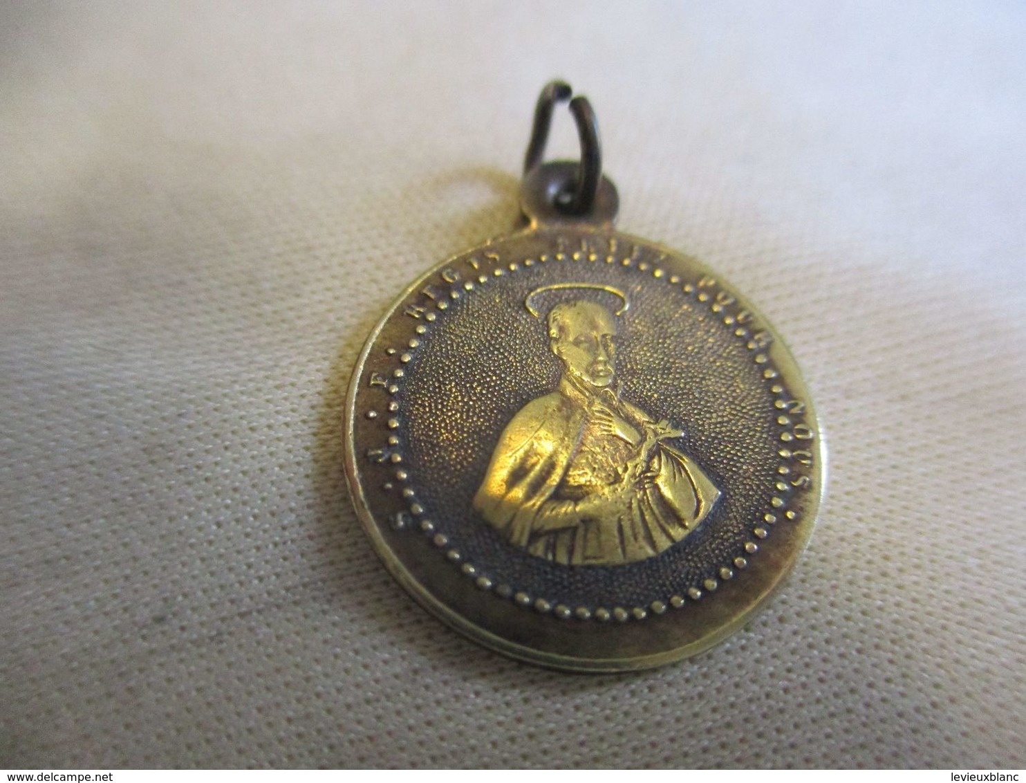 Médaille Religieuse Ancienne Pour Chainette /Cuivreux/St J F  REGIS Priez Pour Nous/Vierge Marie/ Mi-XIXéme        CAN83 - Religion &  Esoterik